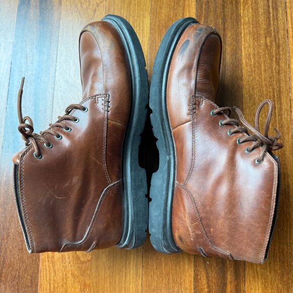 Timberland Sz 10 Tan/Brown Leather Chukka Boots main image 9